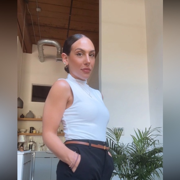 Meet your Posher, Gianna - Picture 3 of 3